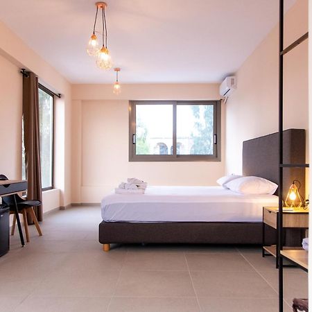Mini Suites Near Athen'S Airport Free Shuttle From And To Athen'S Airport Spáta Dış mekan fotoğraf
